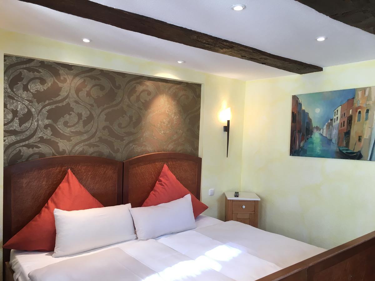 Fachwerk-Hotel Eisenbart Munden  Luaran gambar